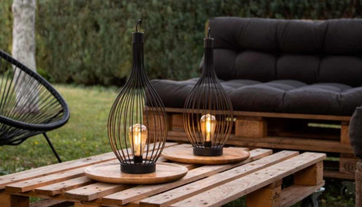 Quelle lumière extérieure solaire efficace choisir ?